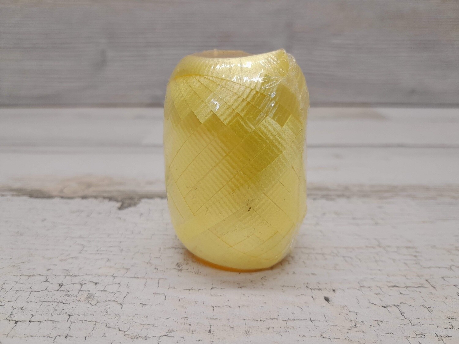 3/16&quot;x66&#39; Crimped Curling Ribbon Yellow