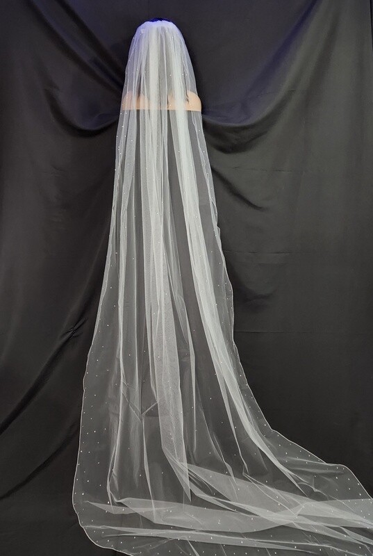 1pc White Cathedral Veil w/Rhinestones
