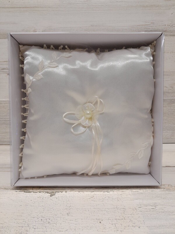 10&quot; Ring Pillow w/Leaves/Pearls Ivory