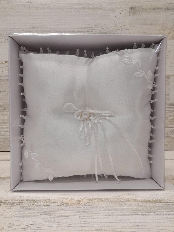 10&quot; Ring Pillow w/Leaves/Pearls White