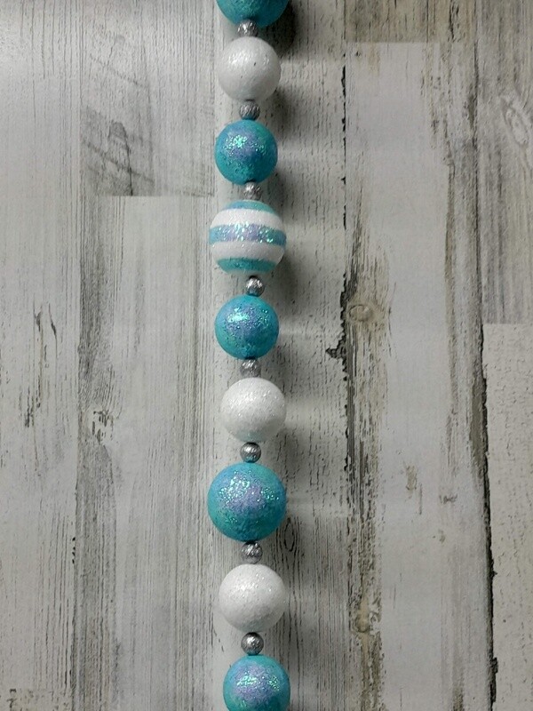 5&#39; Glitter Ball Garland Blue/White
