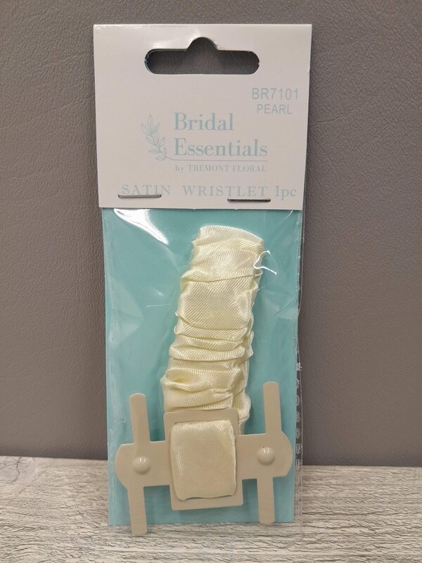 Satin Wristlet w/Kaber Clip Pearl