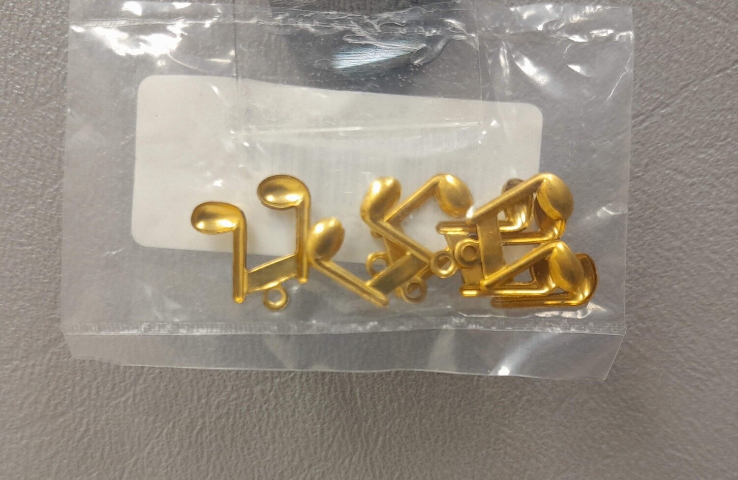 6pc .5" Music Note Charms Brass