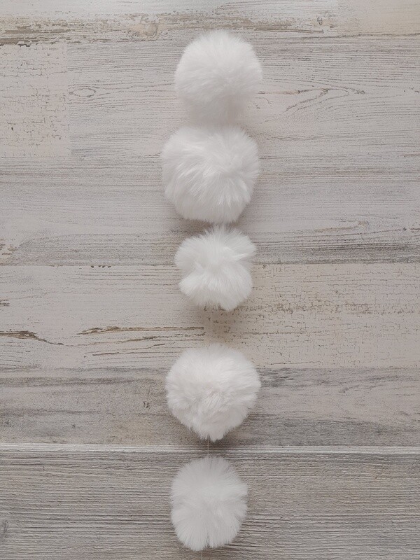 64&quot; Snow Ball Pom-Pom Garland White