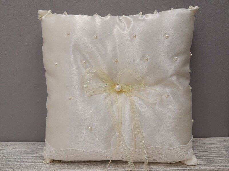 10&quot; Ring Pillow w/Lace/Pearls Ivory