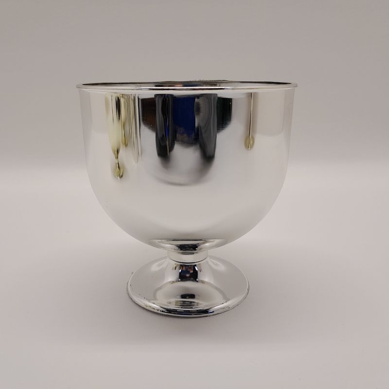 5.5&quot;x5.5&quot; Chalice w/5&quot; Opening Silver (Plastic)