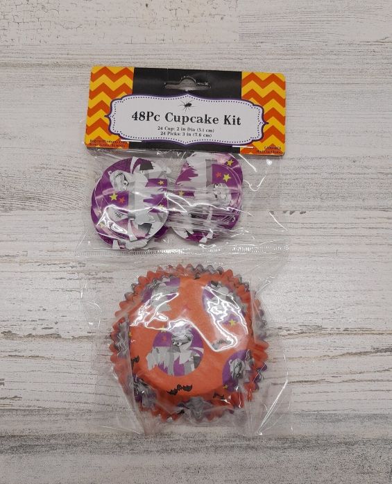 48pc Halloween Baking Cups w/Picks