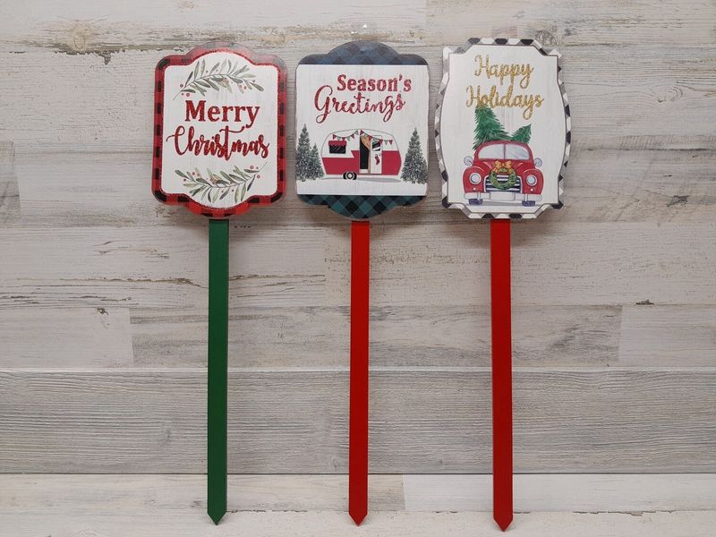 22" Christmas Yard Stake Assorted (1 Piece)