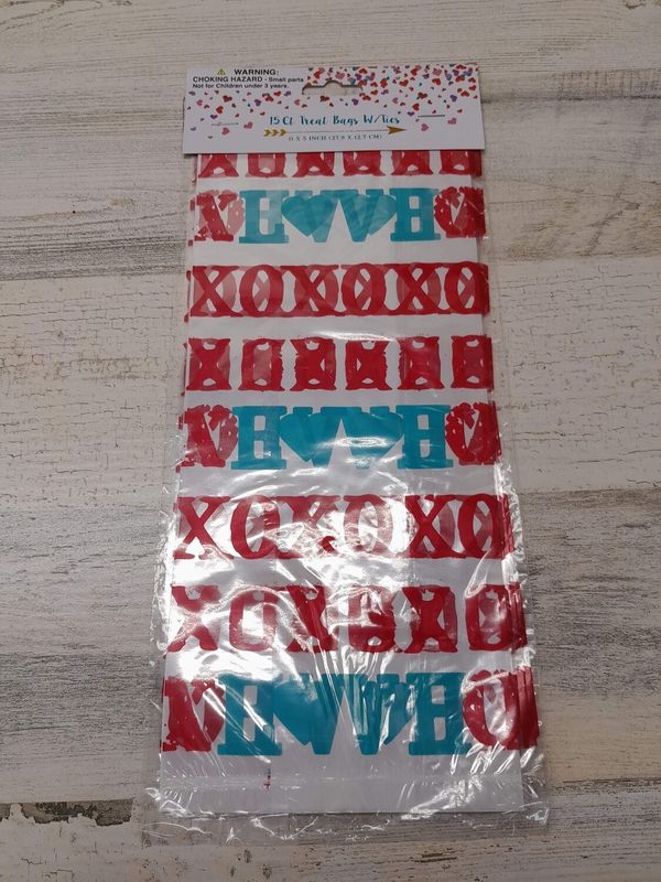 15pc Valentine Treat Bags w/Ties Assorted