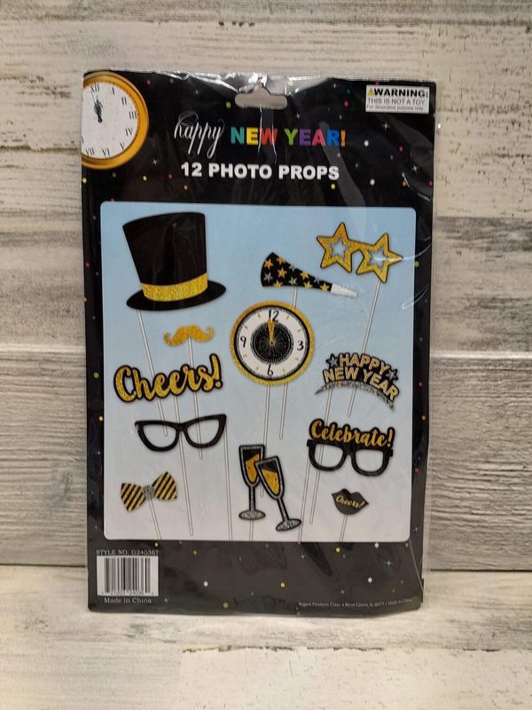 12pc New Years Photo Prop Kit Assorted