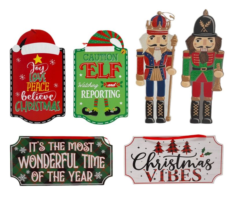Christmas Hanging Wall Plaque Assorted