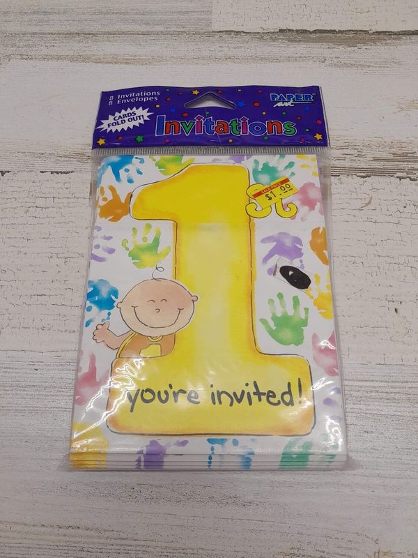 8pc 1st Birthday Invitations