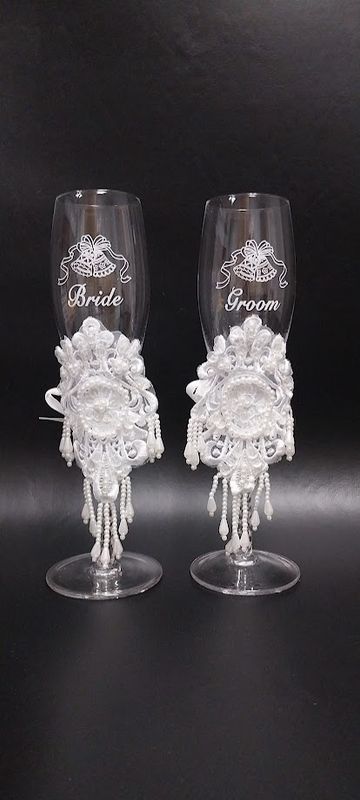 Champagne Flute Set w/Lace/Pearls White