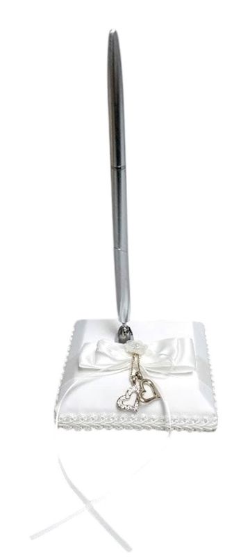 Pen Set w/Hearts  White/Silver