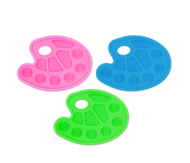 6.7&quot;x8.9&quot; 10-Well Plastic Oval Palette Assorted