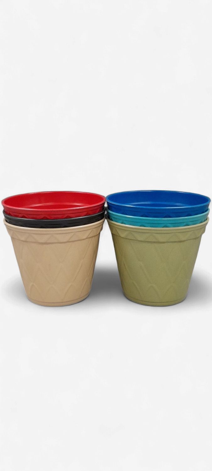 8" Planter Assorted, Plastic (1 Piece)