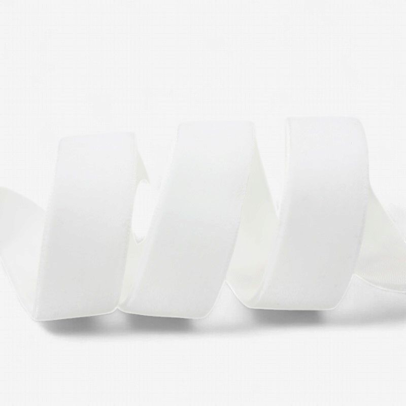 5/8"x15yd Unwired Dreamy Velvet Ribbon White