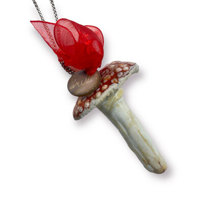 Collier pendentif champignon