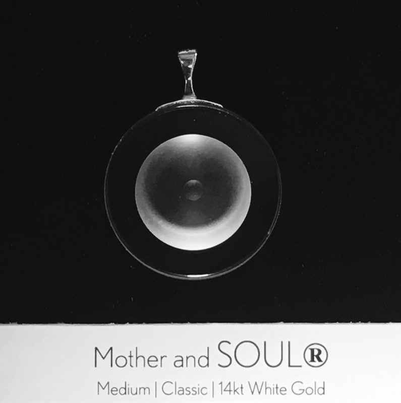 32: Mother and SOUL® Medium Classic 14kt White Gold