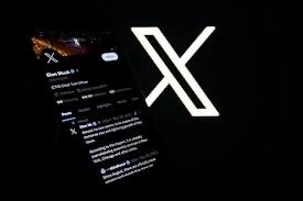 VERIFIED TWITTER ACCOUNT WITH 700k SUBSCRIBERS
