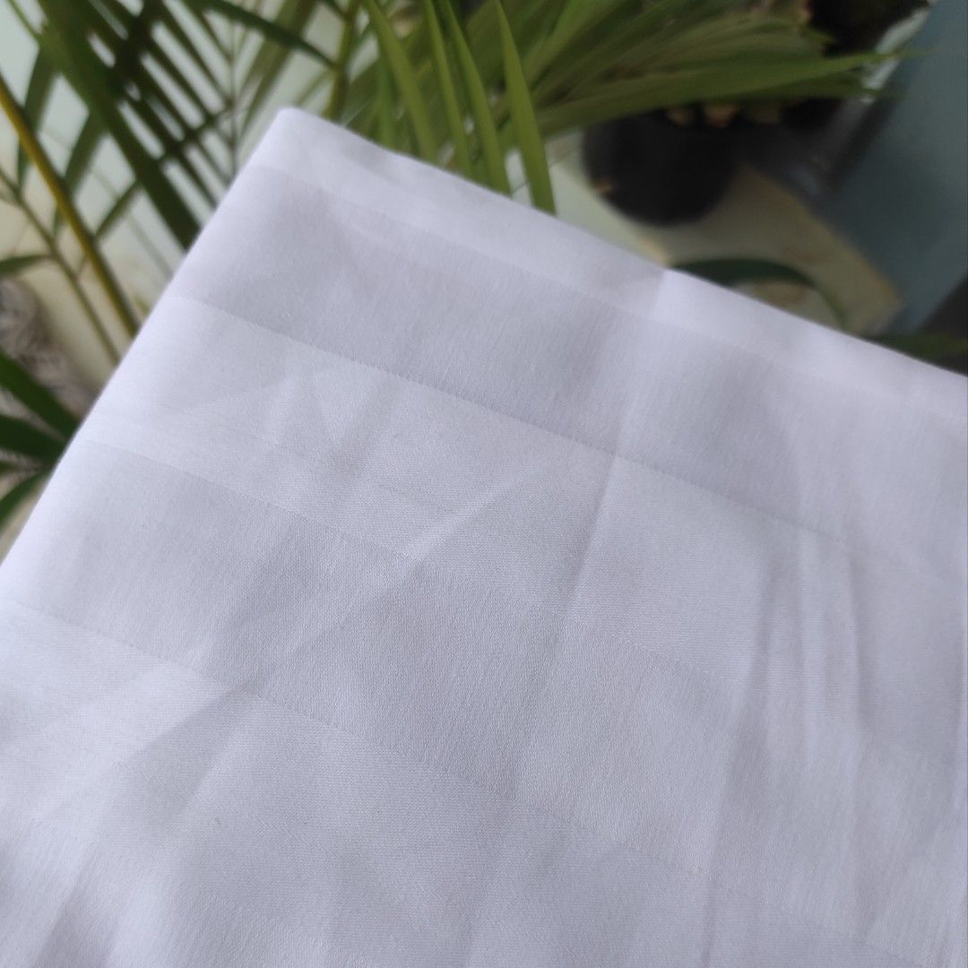 2 Fitted Sheets + Pillow Cases - 400 T.C. 100% Cotton Percale