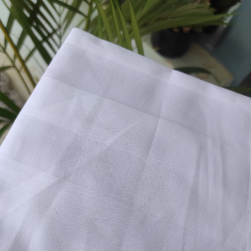 2 Fitted Sheets + Pillow Cases - 400 T.C. 100% Cotton Percale