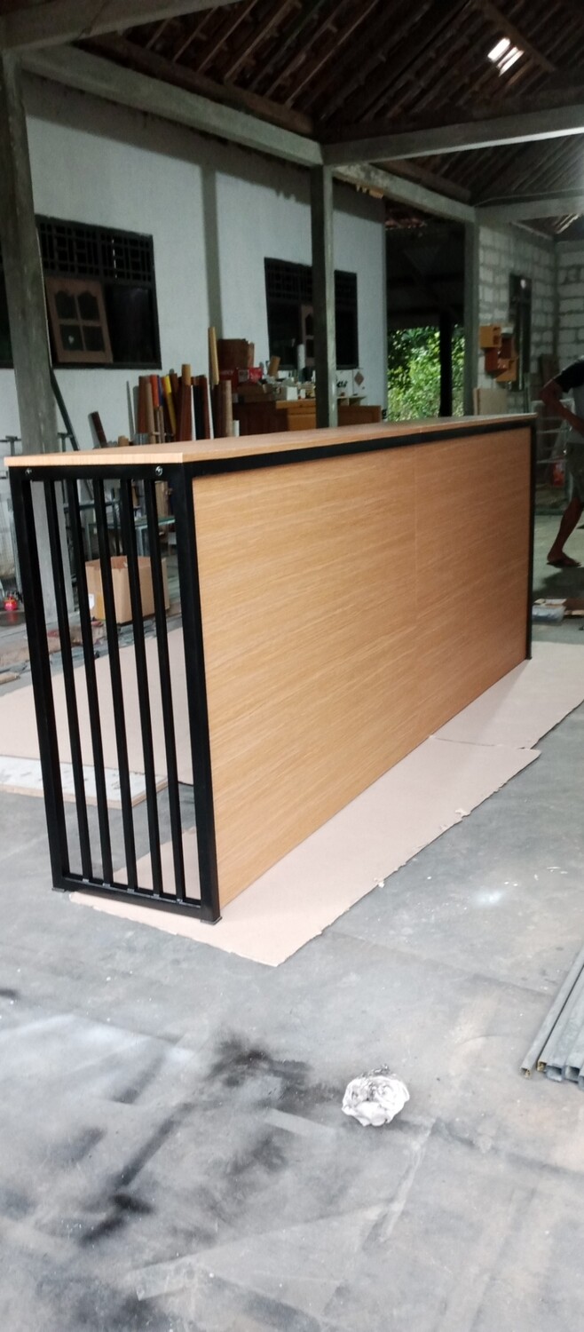 Meja Bar Lipat Portabel Portative Semi Permanen Multipleks Kombinasi Besi Hollow Galvanis