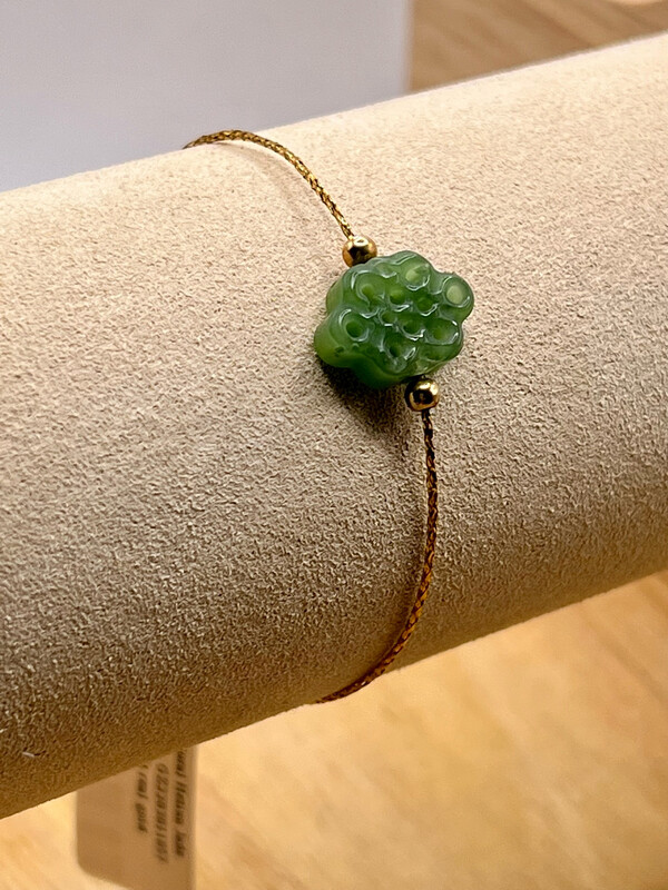 Natural Hetian Jade Lucky Knot Bracelet - 18K