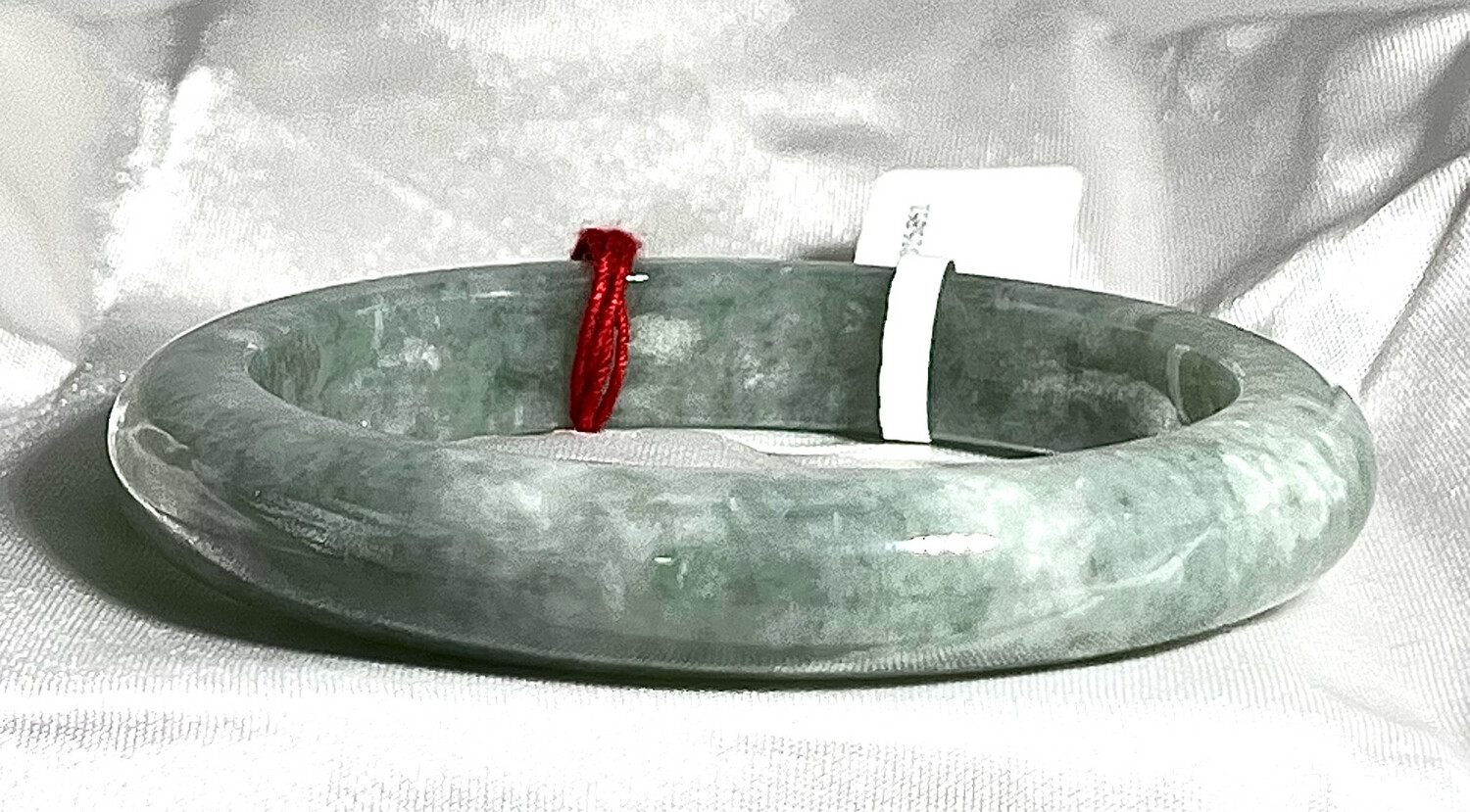 Natural Emerald Jade Solid Bangle