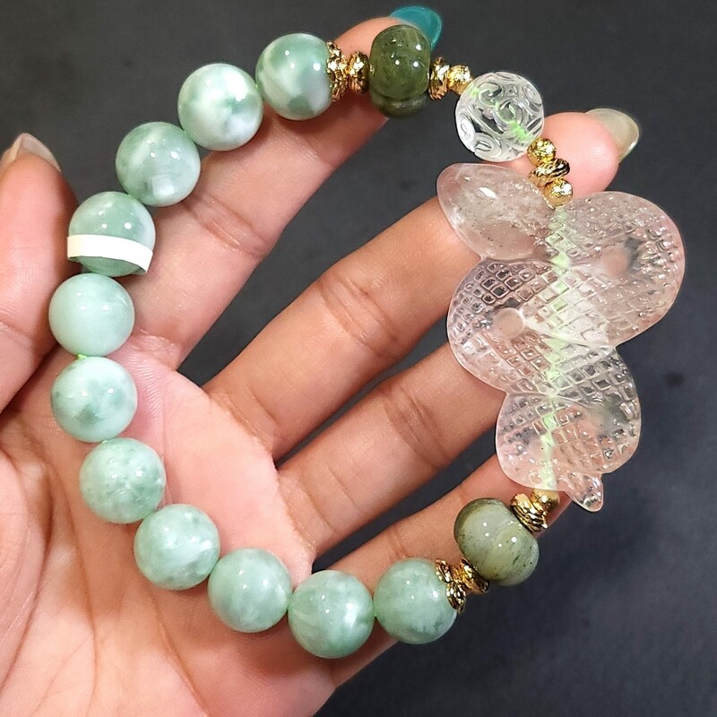 Natural Emerald Mica x Clear Quartz Snake &amp; Lucky Turn