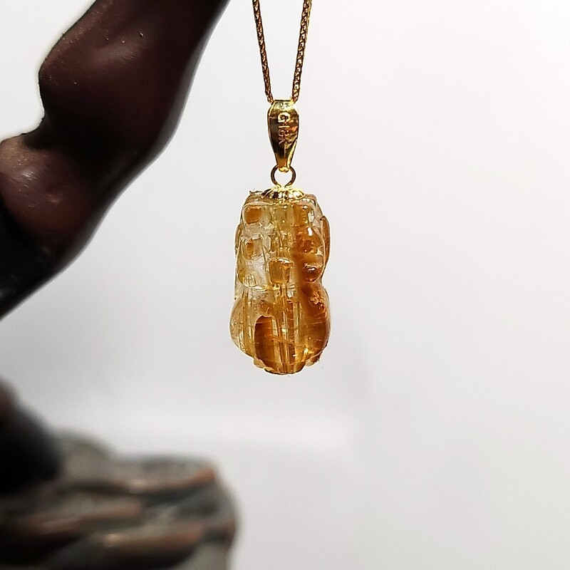 Natural Golden Ruti Pixiu Pendant - 18K
