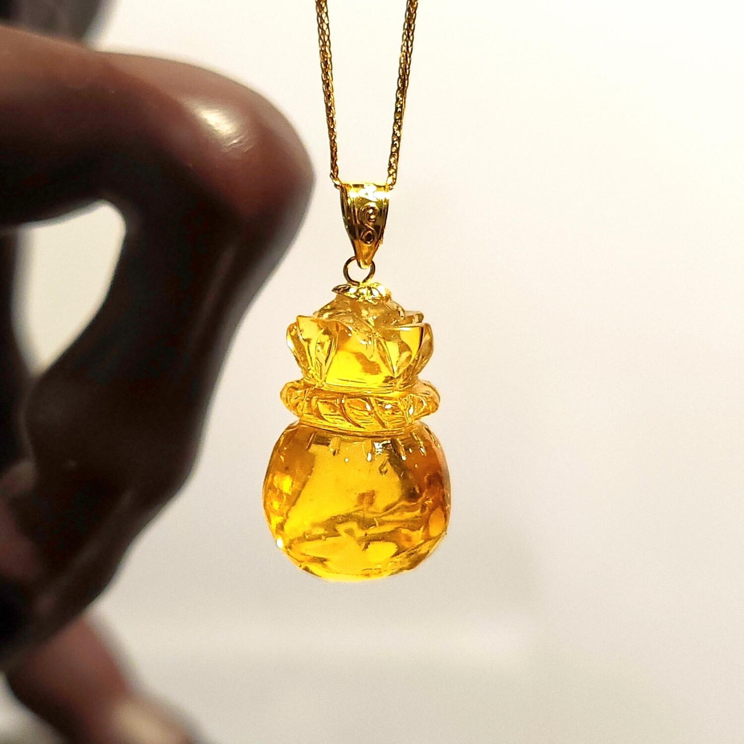 Natural Amber Money Bag Pendant - 18K