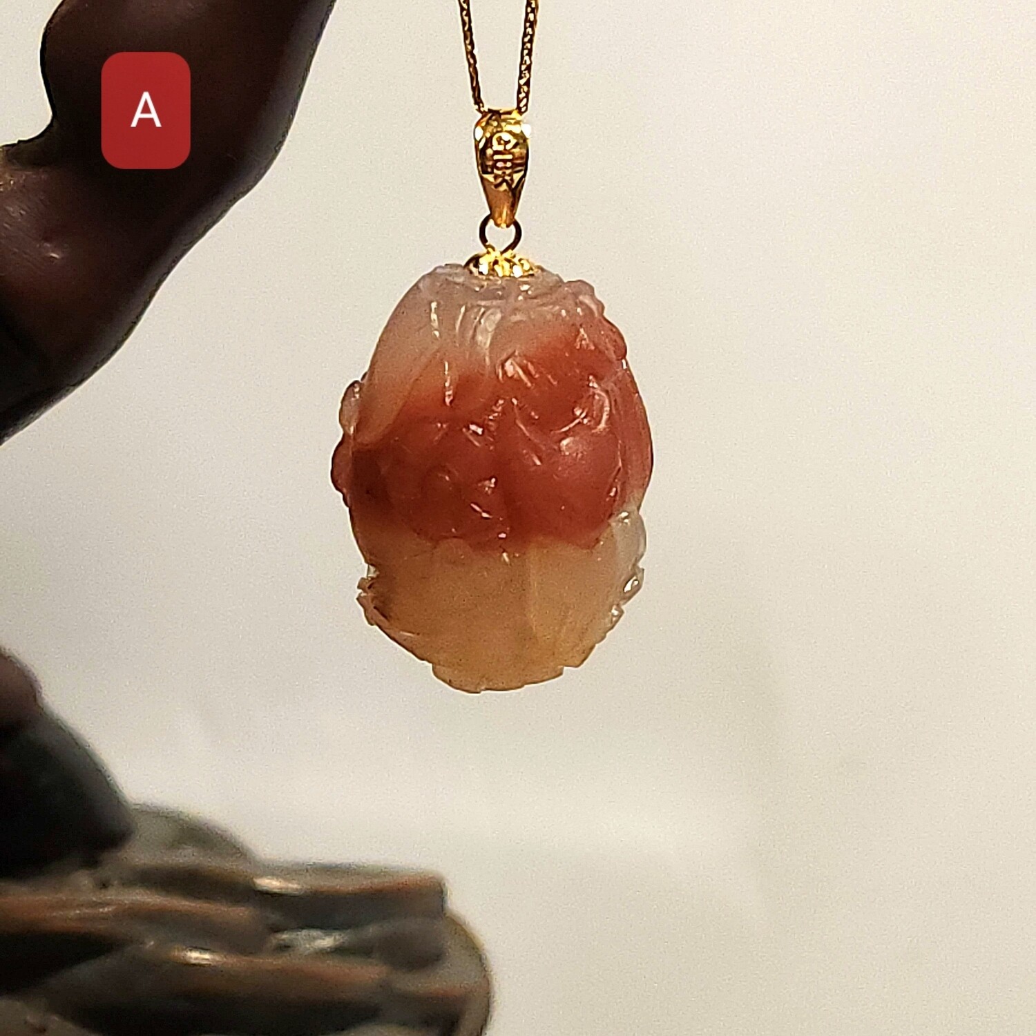 Natural Yan Yuan Agate Phoenix Pendant - 18K