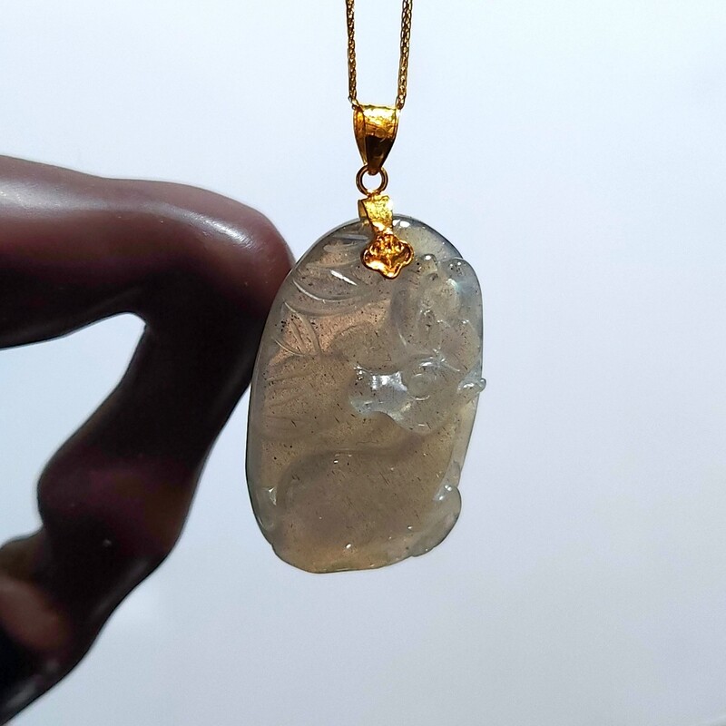 Natural Labradorite Deer Carving Pendant 18K