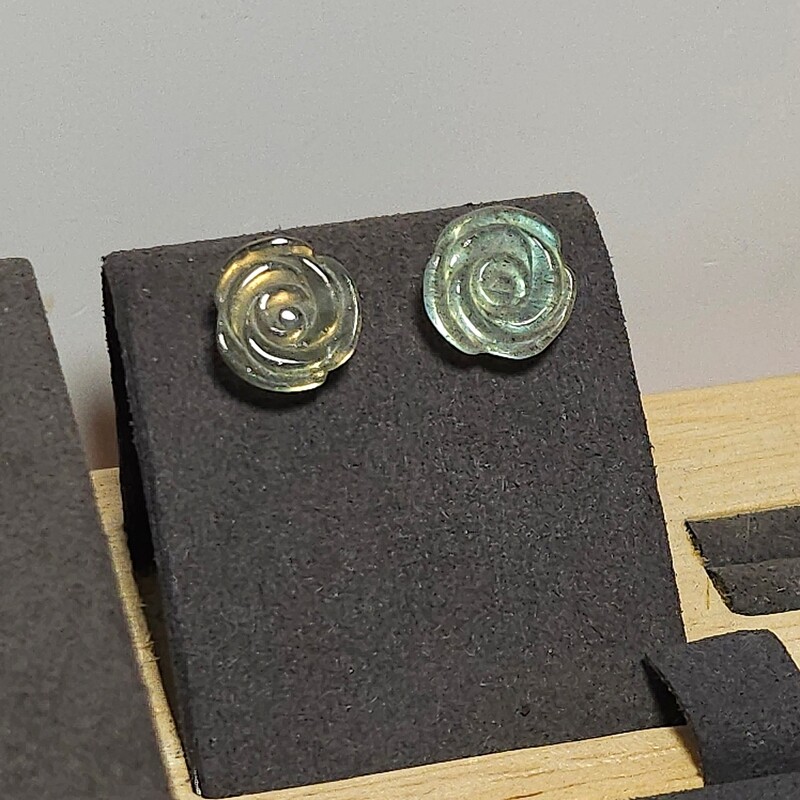 Natural Labradorite Rose Earring 18K