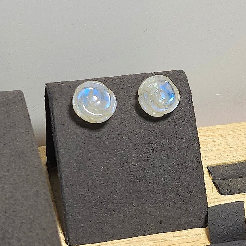 Natural Blue Moonstone Rose Earring - 18K