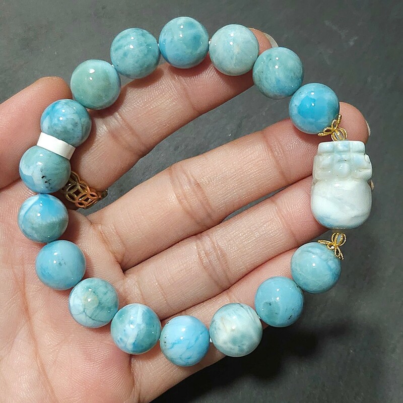 Natural Larimar with Pixiu - 18K