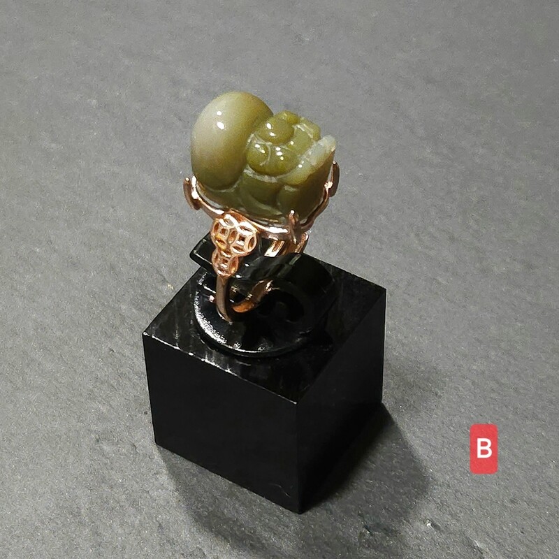Naturan Yan Yuan Agate Pixiu Ring