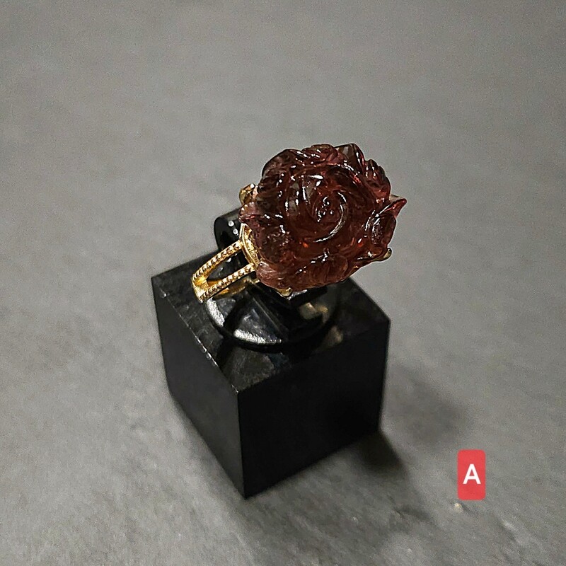Natural Tourmaline Flower Carving Ring