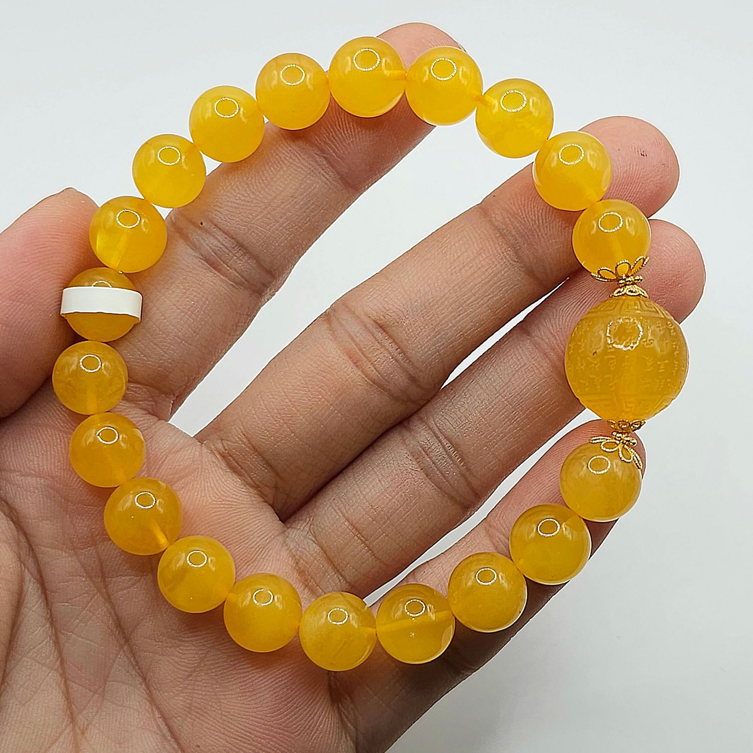 Natural Beeswax Amber with Lucky Turn - 18k