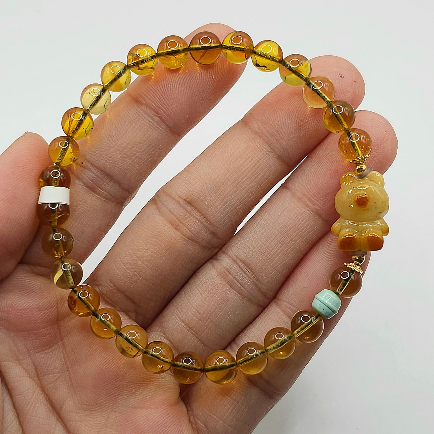 Natural Blue Amber with Bear - 18k