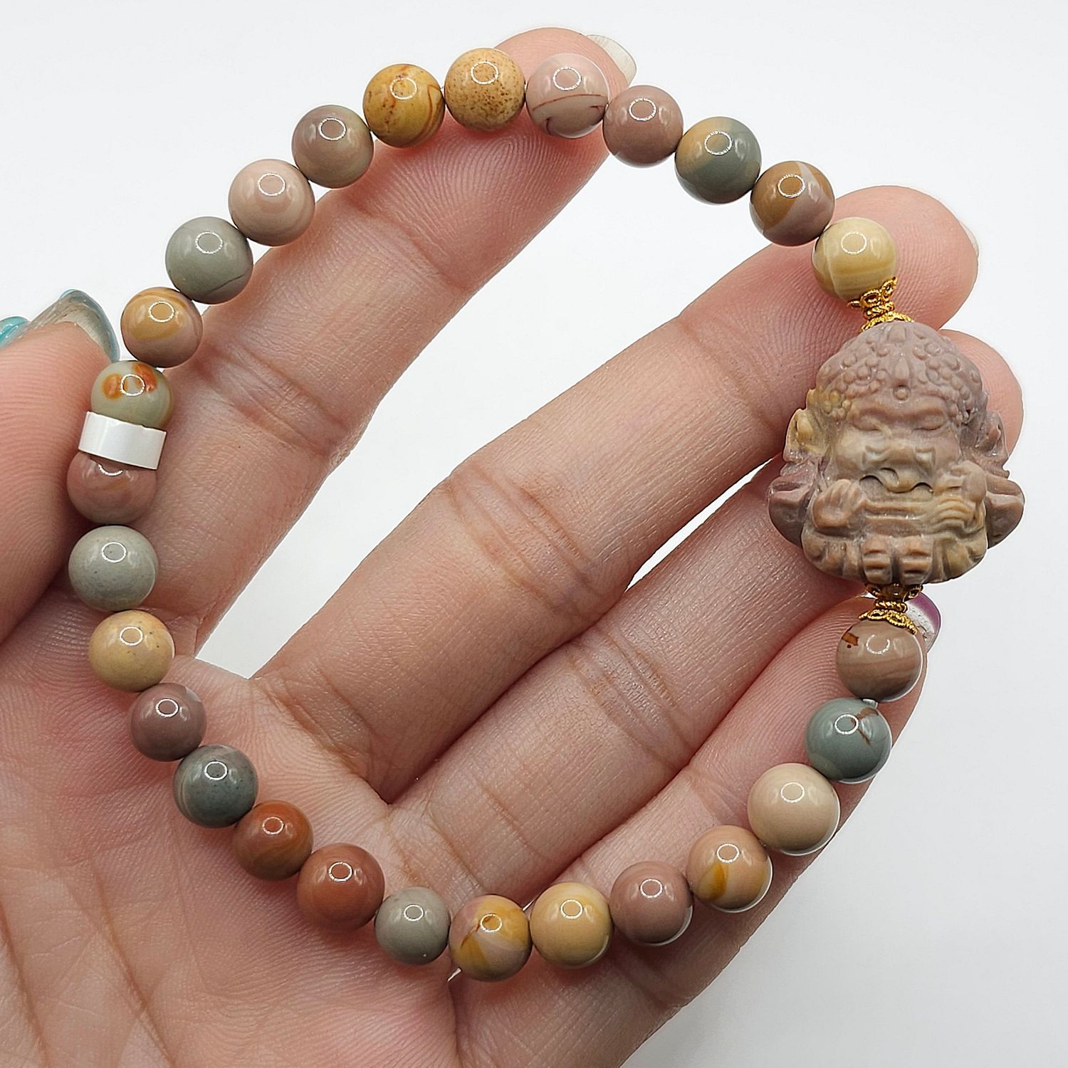 Natural Alashan Agate with Ganesha - 18K