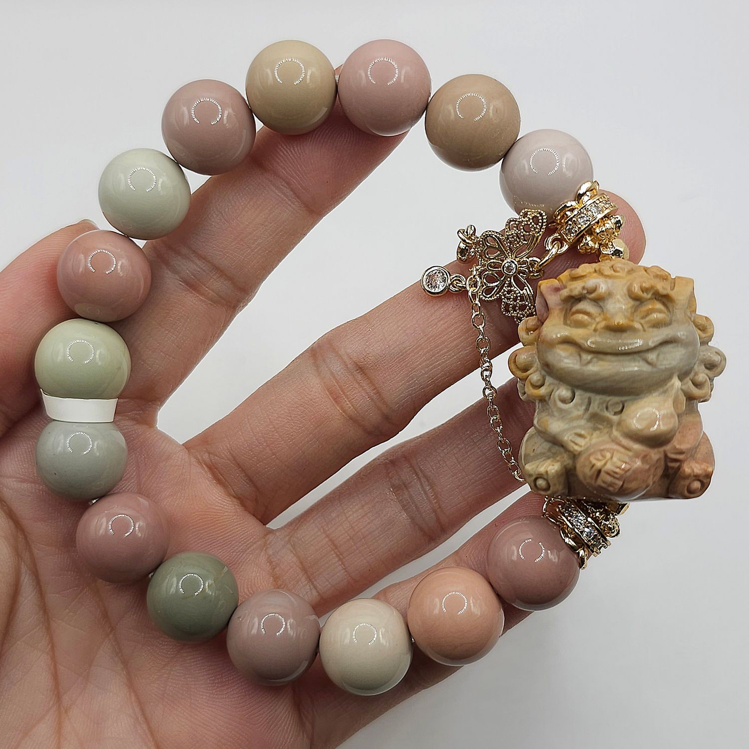 Natural Alashan Agate with Fu Dog