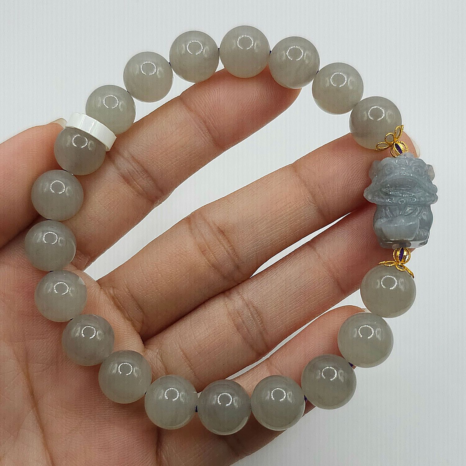 Natural Purple Jade with Chinese Lion - 18k