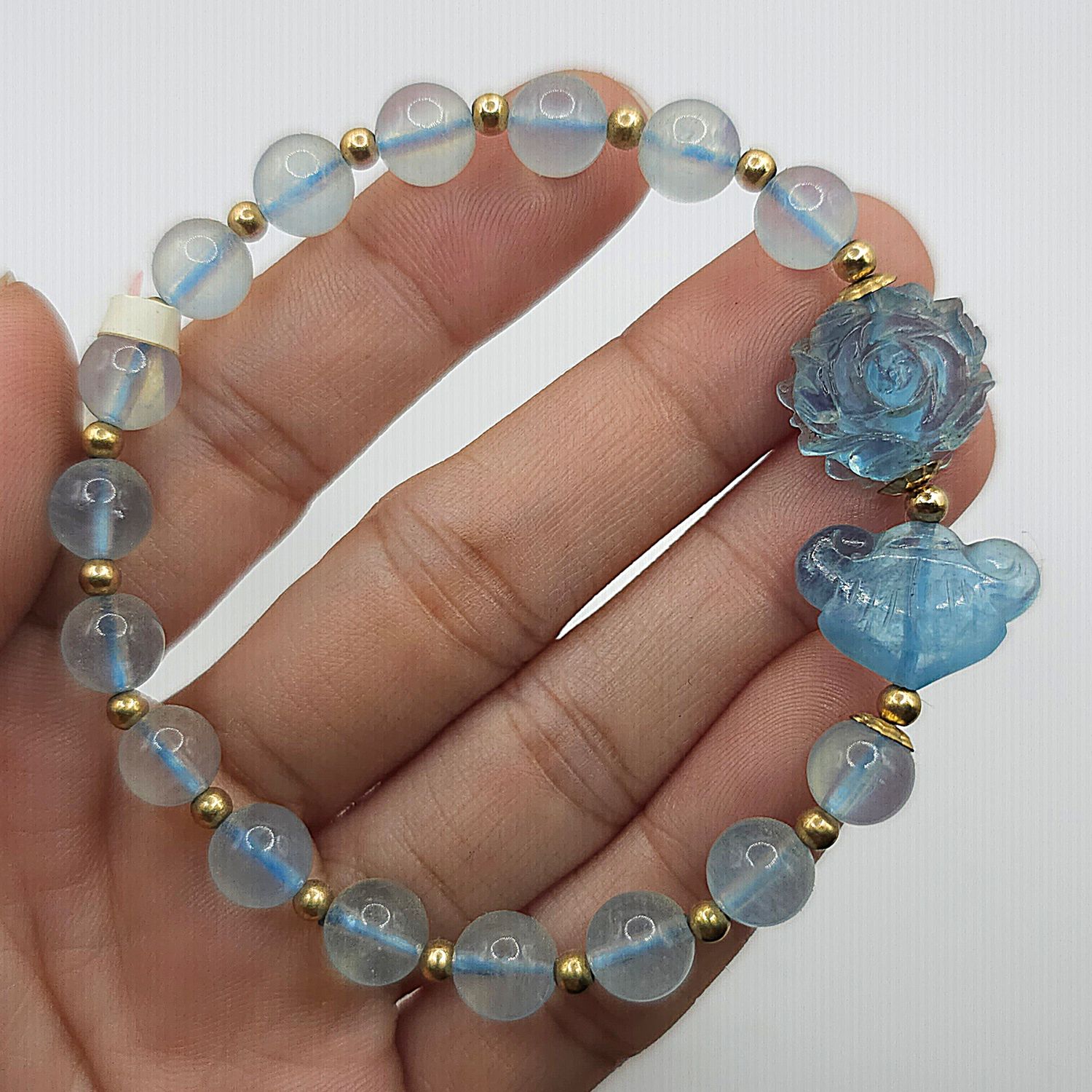 Natural Aquamarine with Ruyi &amp; Flower