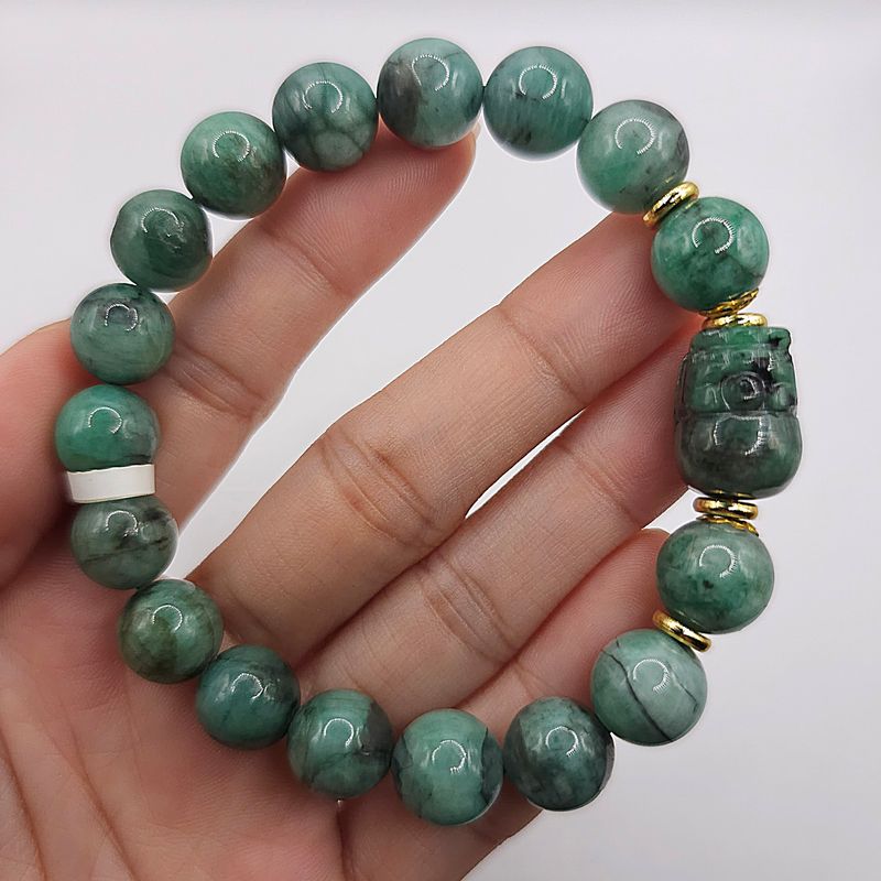 Natural Emerald with Pixiu
