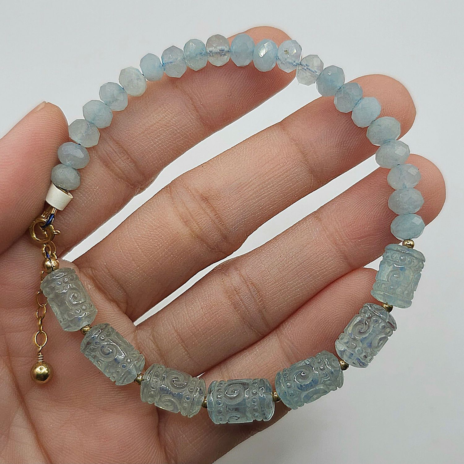 Natural Aquamarine with Lucky Turn