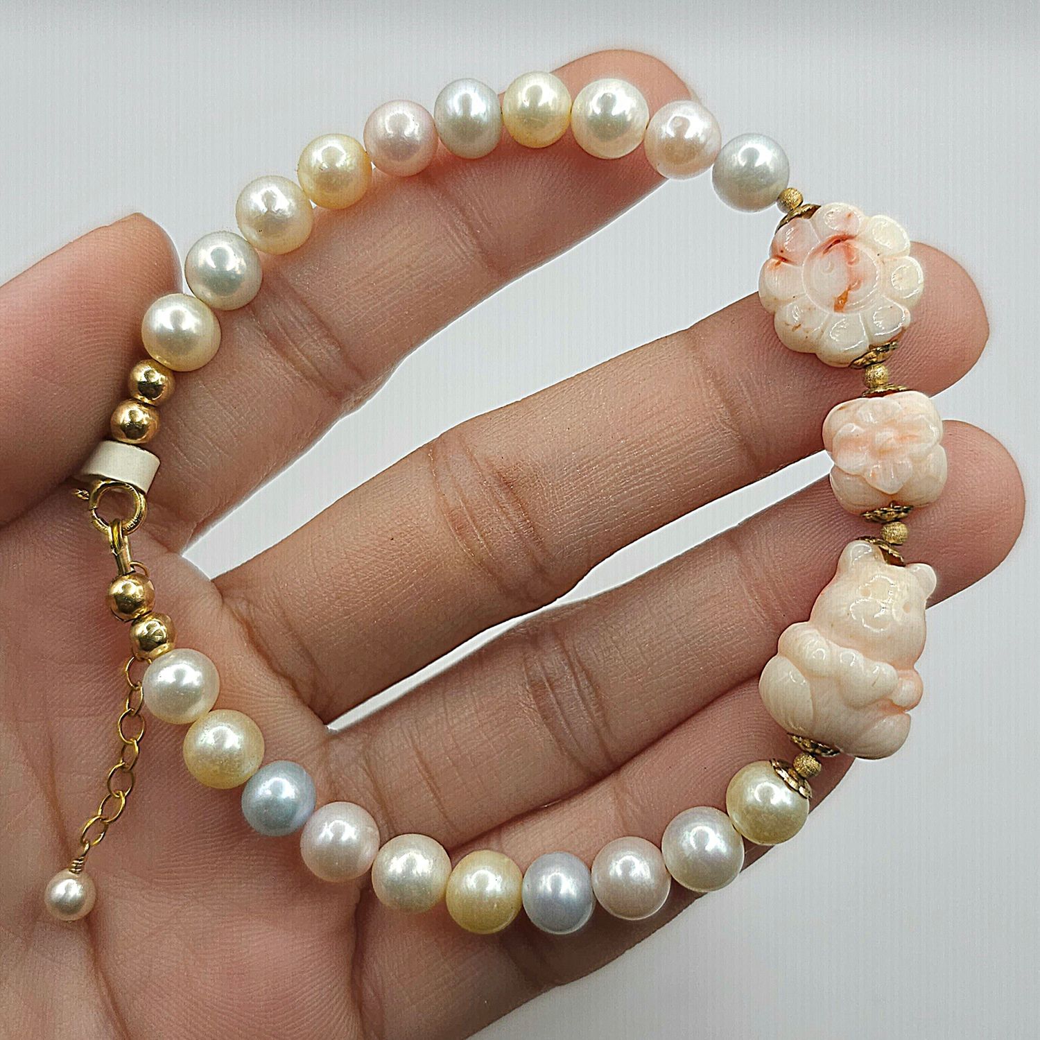 Natural Akoya Pearl x Coral