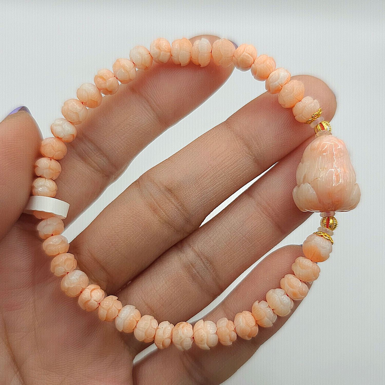 Natural Coral with Frog - 18k