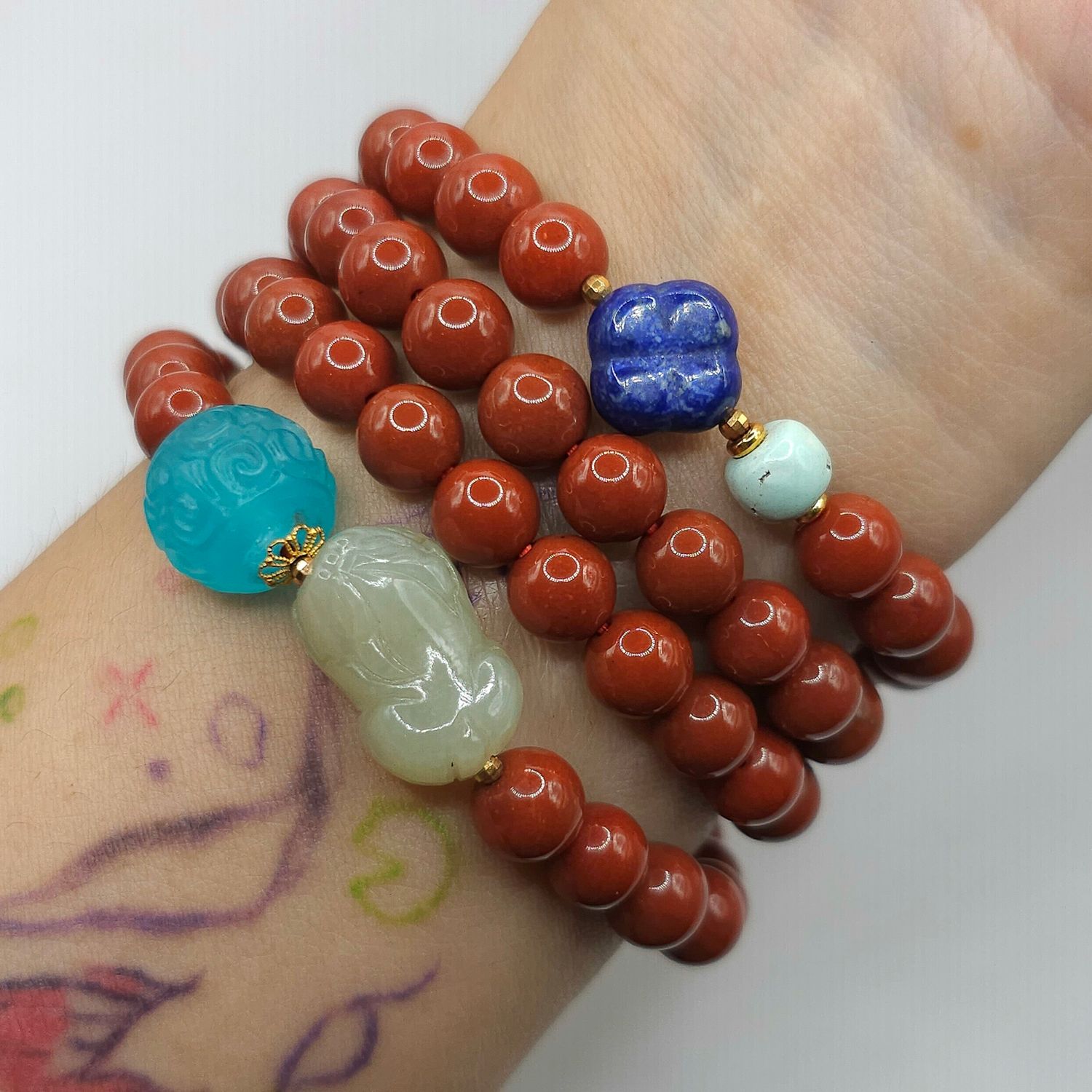 Natural 4 Lap Southern Red Agate with Pixiu &amp; Lucky Turn - 18K